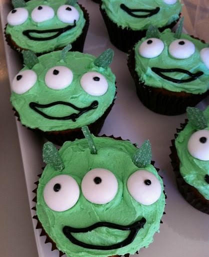 Image for event: Alien Cupcakes 
