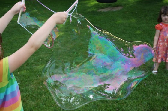 Image for event: Giant Bubbles (Ages 2 to 4 years)